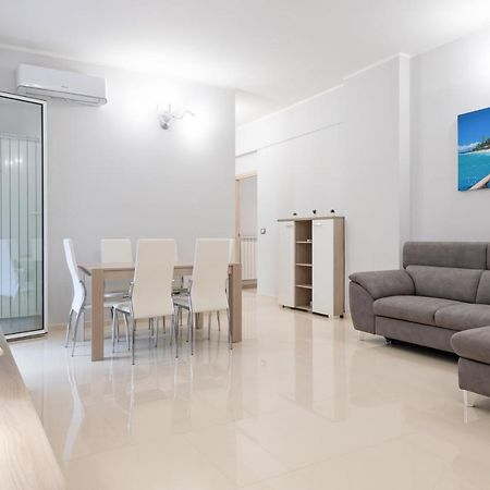 Modern Flat 250 Mt From The Sea - Albissola Marina Daire Dış mekan fotoğraf
